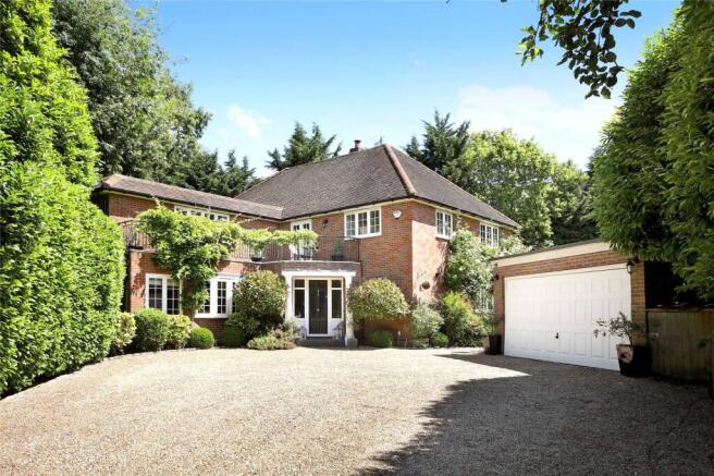 5 bedroom detached house for sale