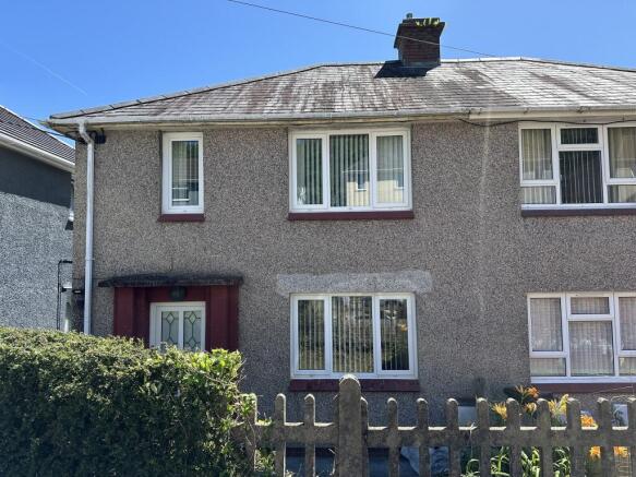 2 bedroom semi-detached house for sale