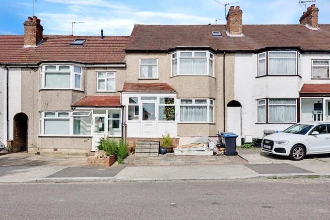 4 bedroom terraced house for sale