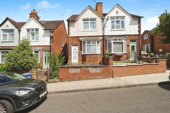 2 bedroom semi-detached house for sale