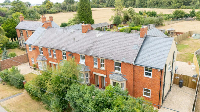 3 bedroom terraced house for sale