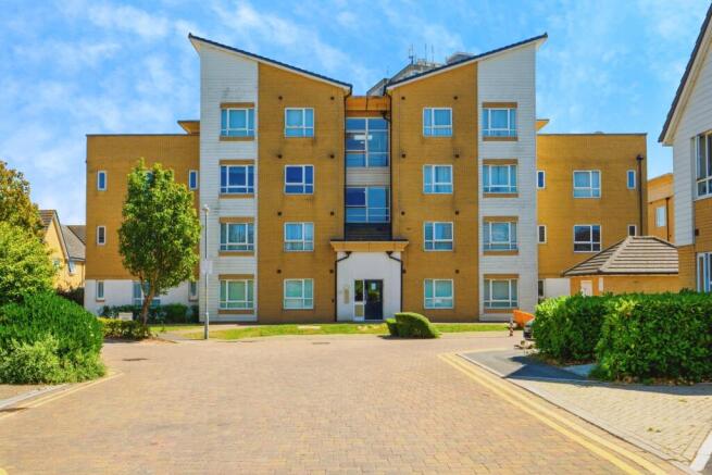 2 bedroom flat for sale