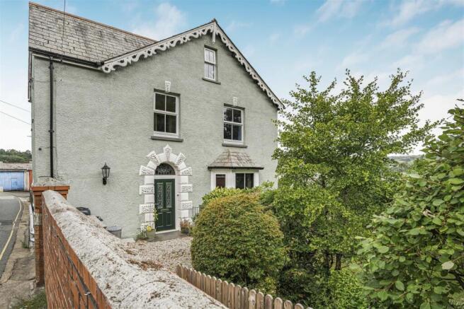 7 bedroom detached house for sale