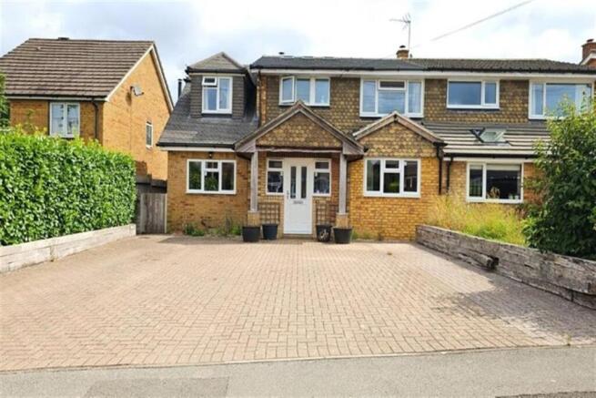 4 bedroom semi-detached house for sale
