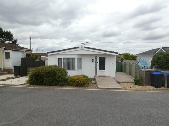 2 bedroom park home for sale