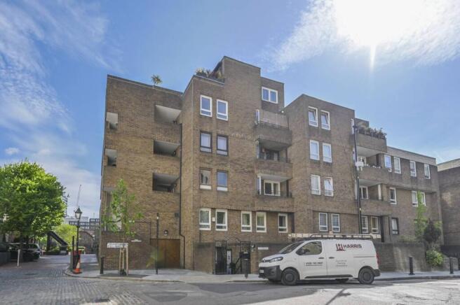 1 bedroom flat for sale