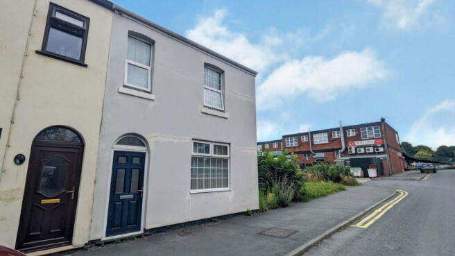 3 bedroom end of terrace house for sale