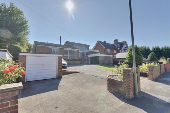 5 bedroom house for sale