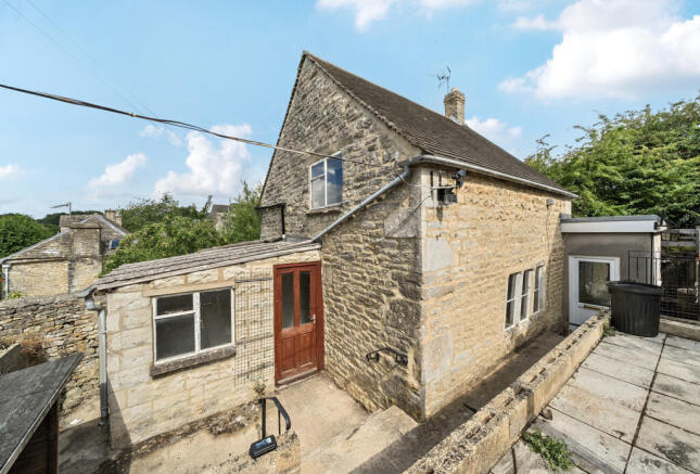 2 bedroom detached house for sale