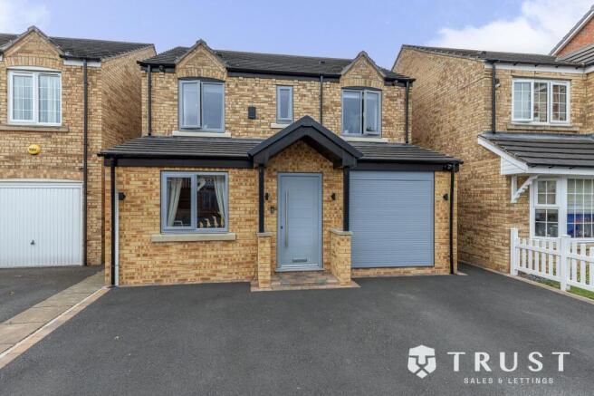 4 bedroom detached house for sale