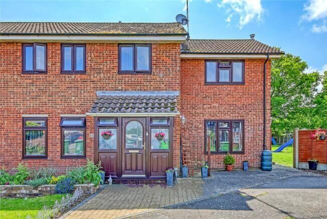 4 bedroom semi-detached house for sale