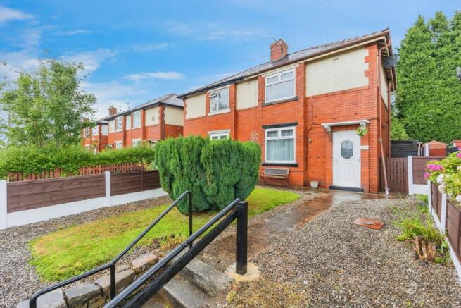 2 bedroom semi-detached house for sale