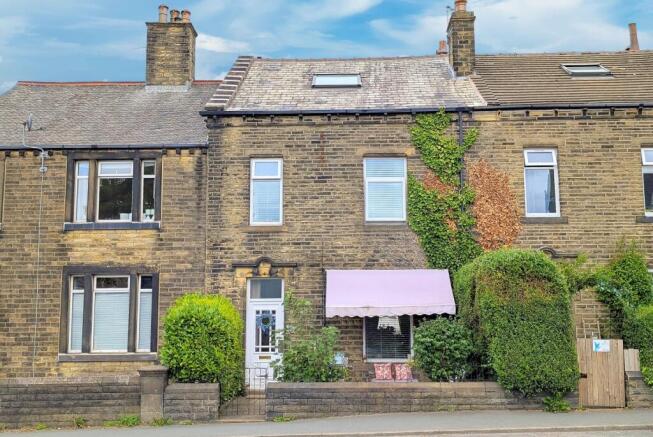 4 bedroom terraced house for sale