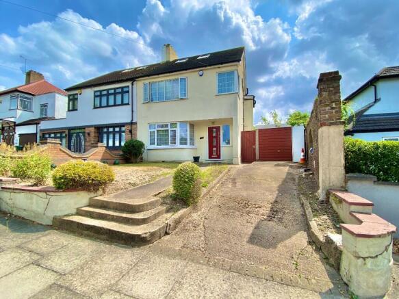 4 bedroom semi-detached house for sale