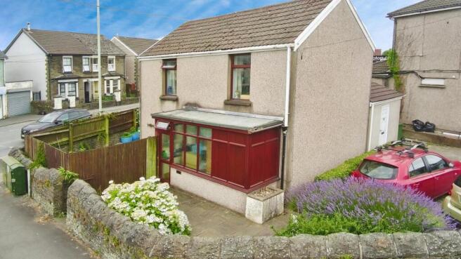 2 bedroom detached house for sale