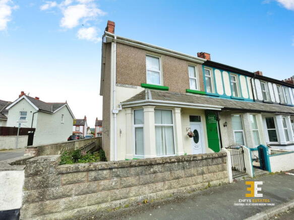 3 bedroom end of terrace house for sale