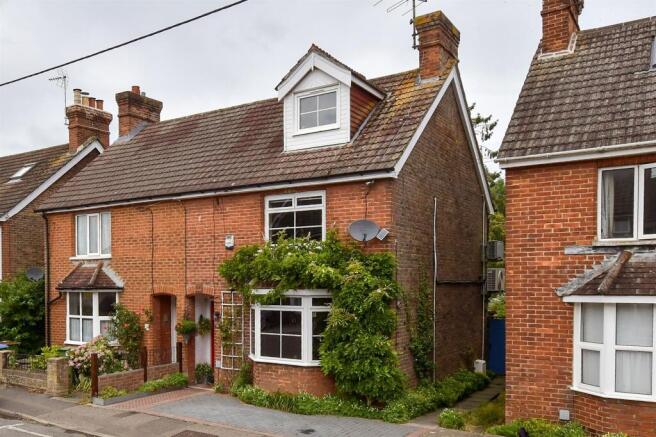 4 bedroom semi-detached house for sale