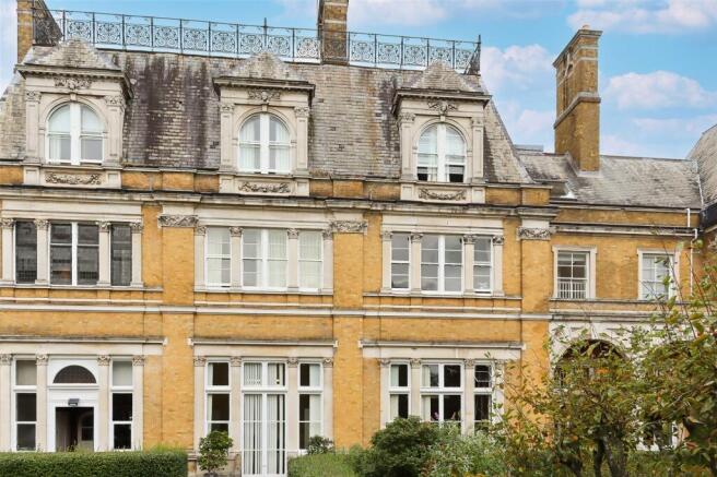 1 bedroom apartment for sale