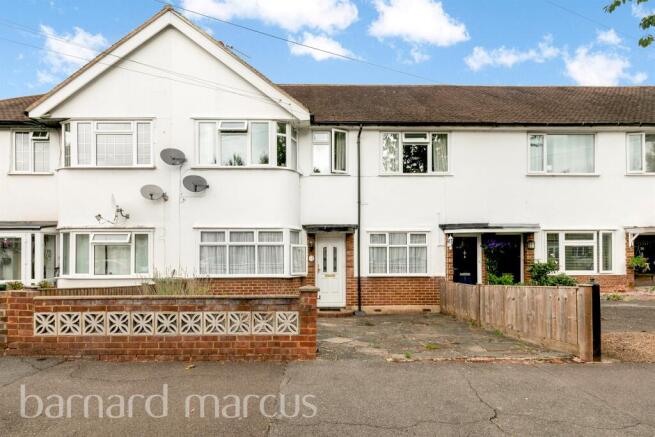 2 bedroom maisonette for sale