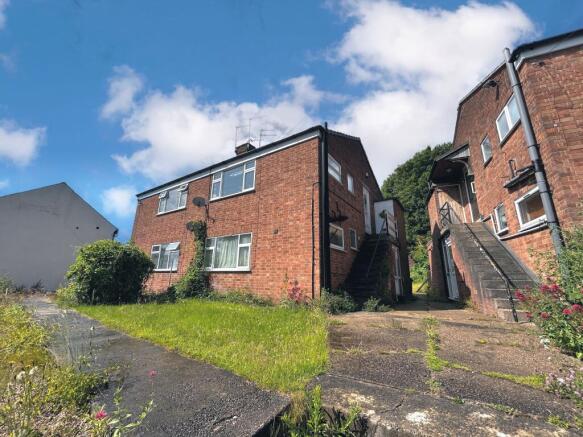 2 bedroom flat for sale