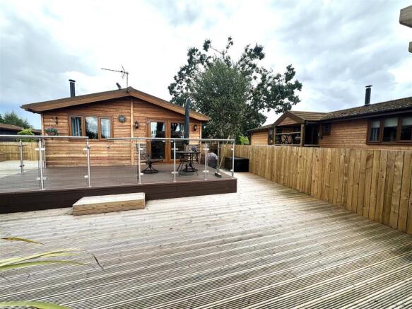 2 bedroom park home for sale