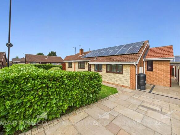 3 bedroom detached bungalow for sale