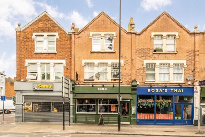 3 bedroom flat for sale