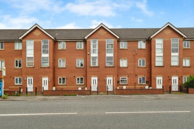 2 bedroom flat for sale