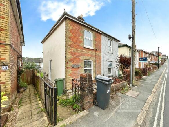 2 bedroom semi-detached house for sale