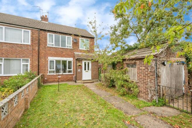 3 bedroom semi-detached house for sale