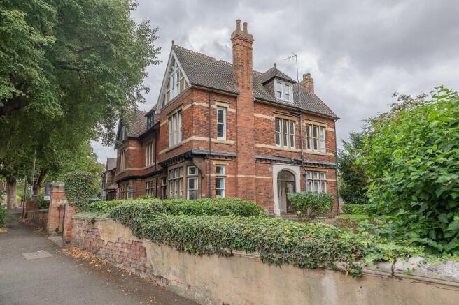 1 bedroom flat for sale