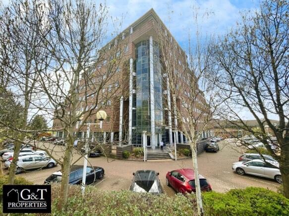 Studio flat for sale