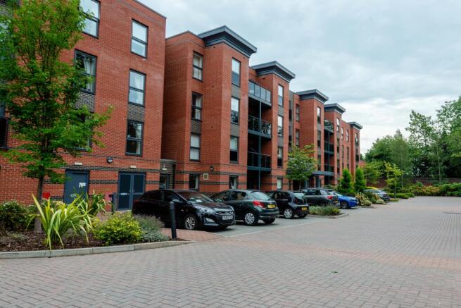 1 bedroom flat for sale