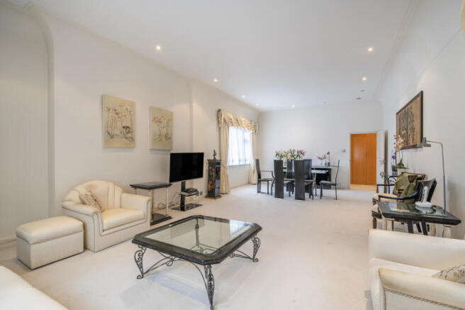 3 bedroom apartment for sale