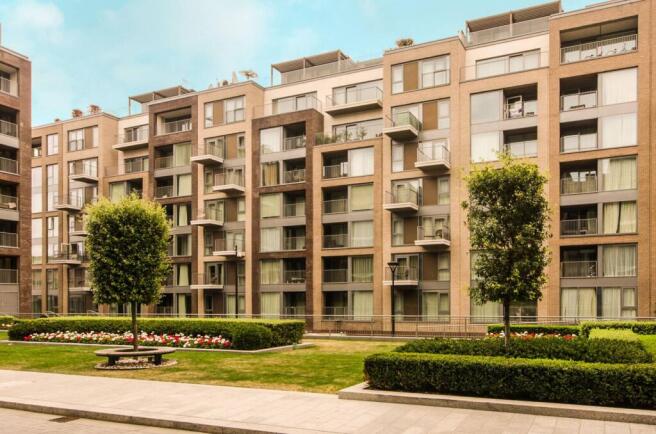 2 bedroom flat for sale