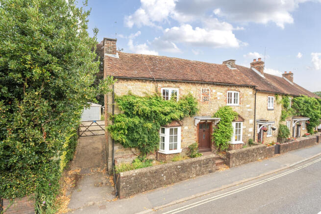 3 bedroom end of terrace house for sale