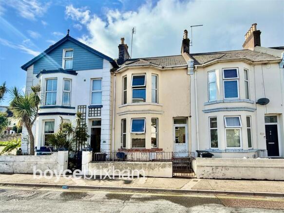 4 bedroom terraced house for sale