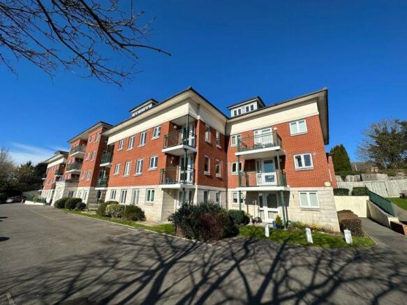 1 bedroom flat for sale