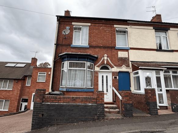 2 bedroom end of terrace house for sale