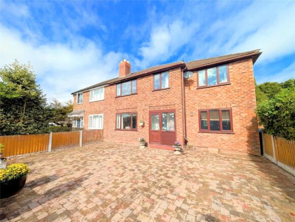 4 bedroom semi-detached house for sale