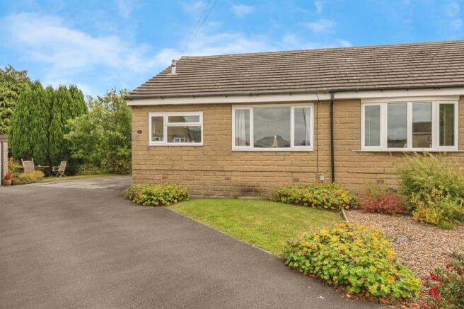 2 bedroom semi-detached bungalow for sale