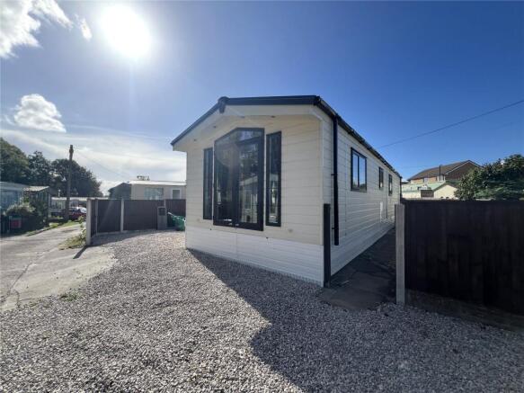 2 bedroom mobile home for sale