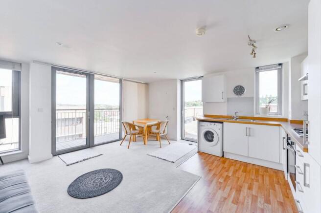 1 bedroom flat for sale