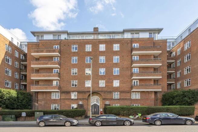 2 bedroom flat for sale