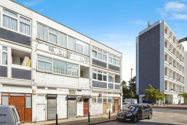 3 bedroom maisonette for sale