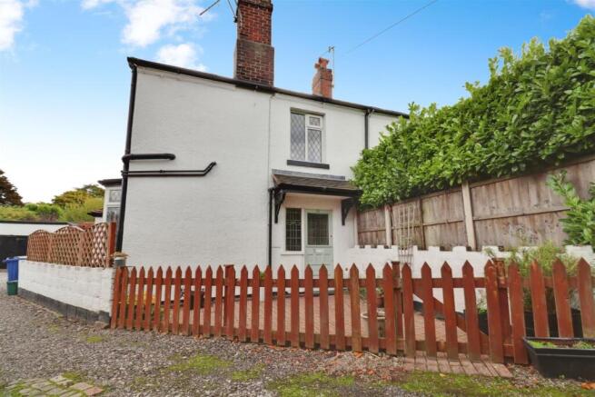 2 bedroom cottage for sale