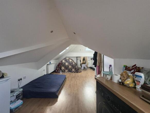 5 bedroom apartment for sale