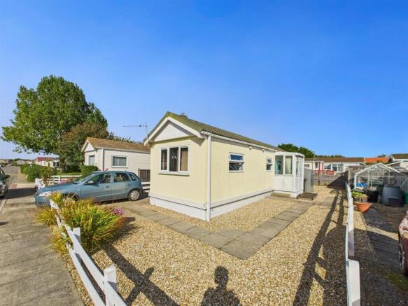 1 bedroom park home for sale