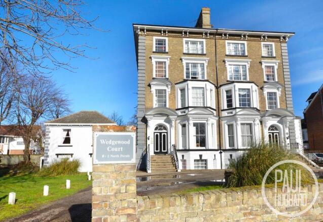 Studio flat for sale