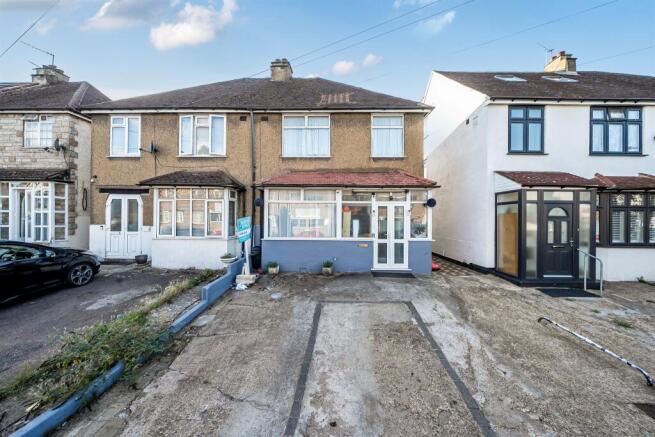 3 bedroom semi-detached house for sale